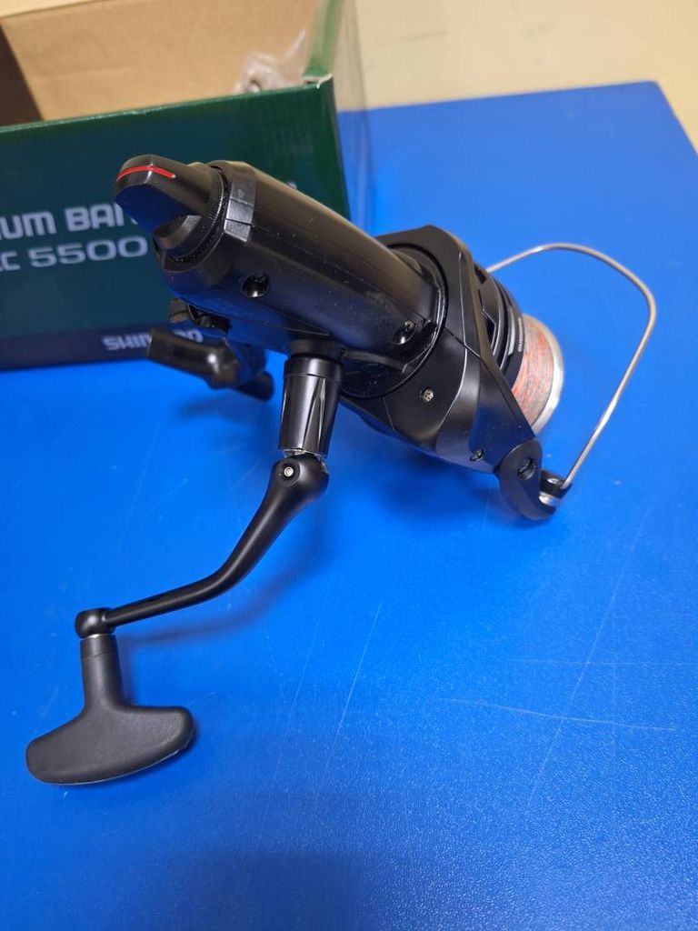 Shimano medium baitrunner xt-b 5500 lc 4+1bb