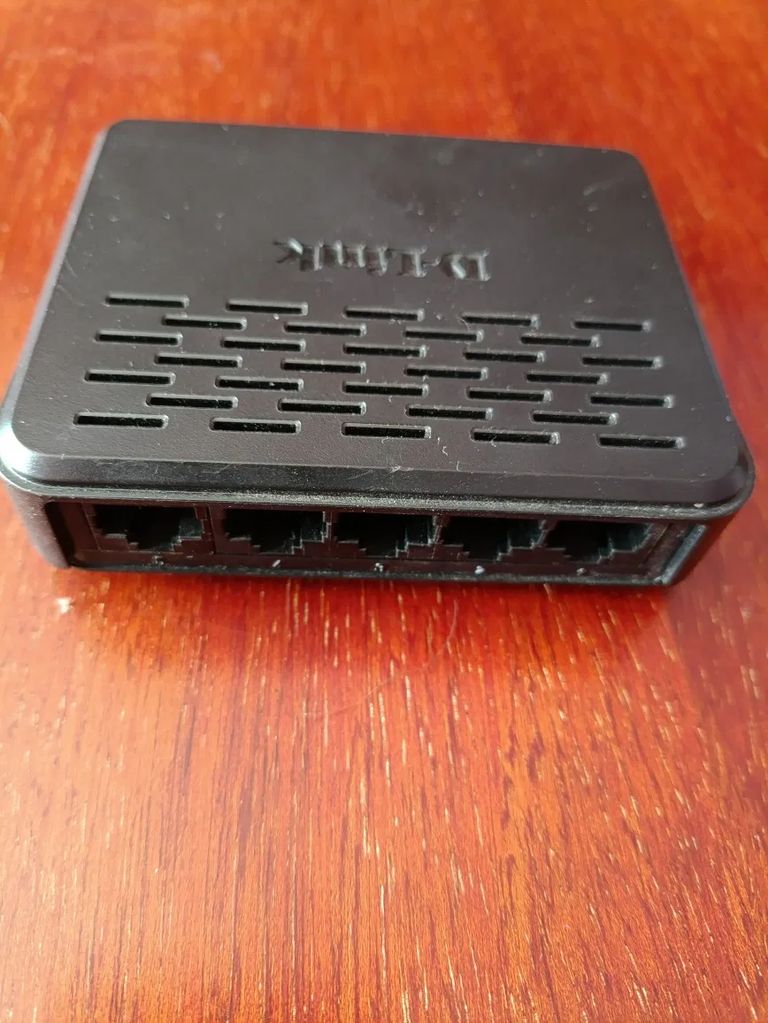 D-Link DES-1005A