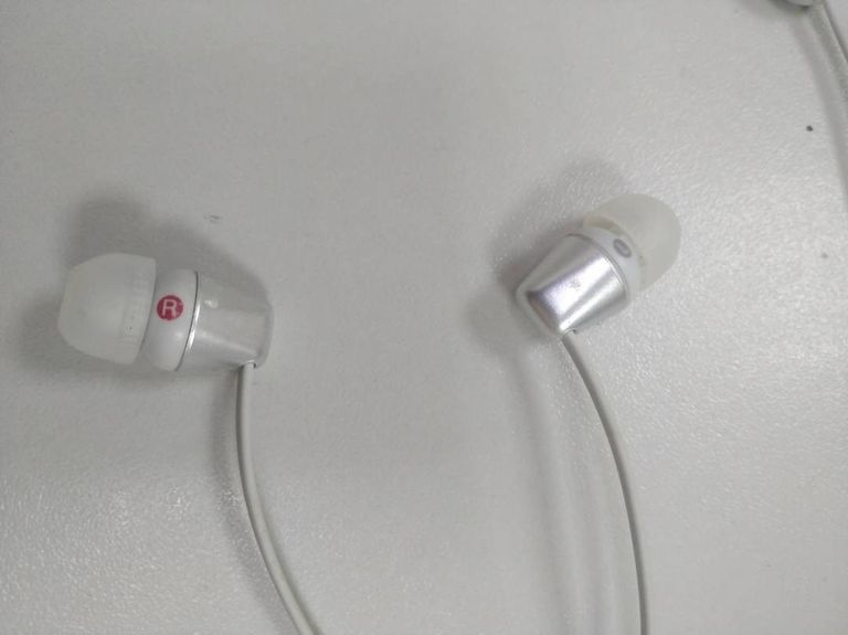 Купити Sony WI-C310 Black Б/У