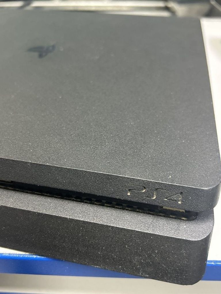 Дешиво  Sony PlayStation 4 Slim 1TB Black с ломбарда
