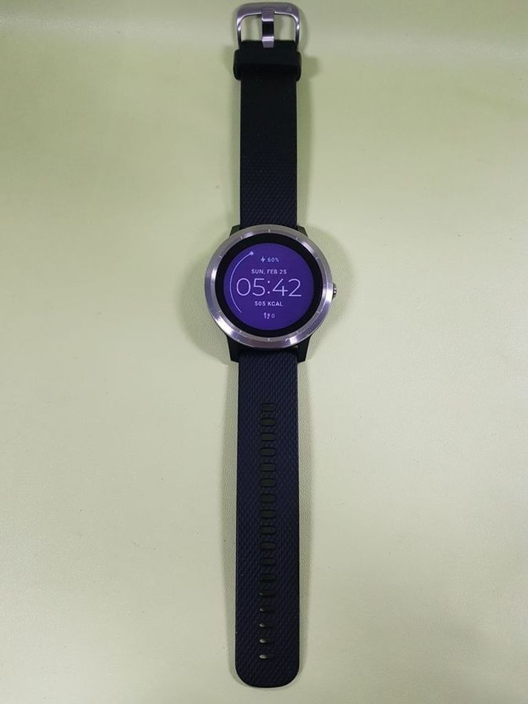 Купить Garmin vivoactive 3 Б/У