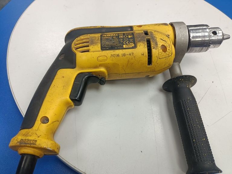 Дешево Dewalt dwd024-qs з ломбарду