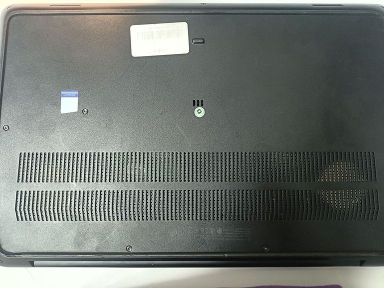 Дешиво Hp 15/core i7 6820hq ddr3/16gb ddr3/ssd 500 gb/quadro m3000m 4gb с ломбарда