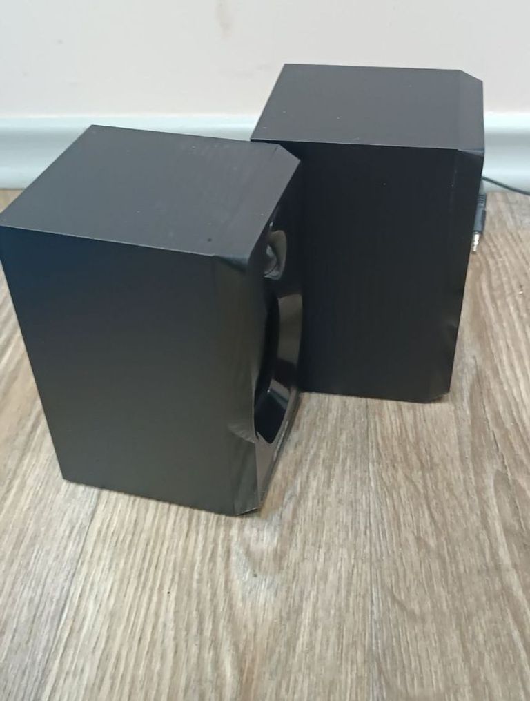 Объявление Real-el S-200 Black Б/У