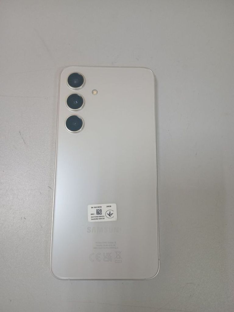 Оголошення Samsung s921b galaxy s24 8/256gb Б/У