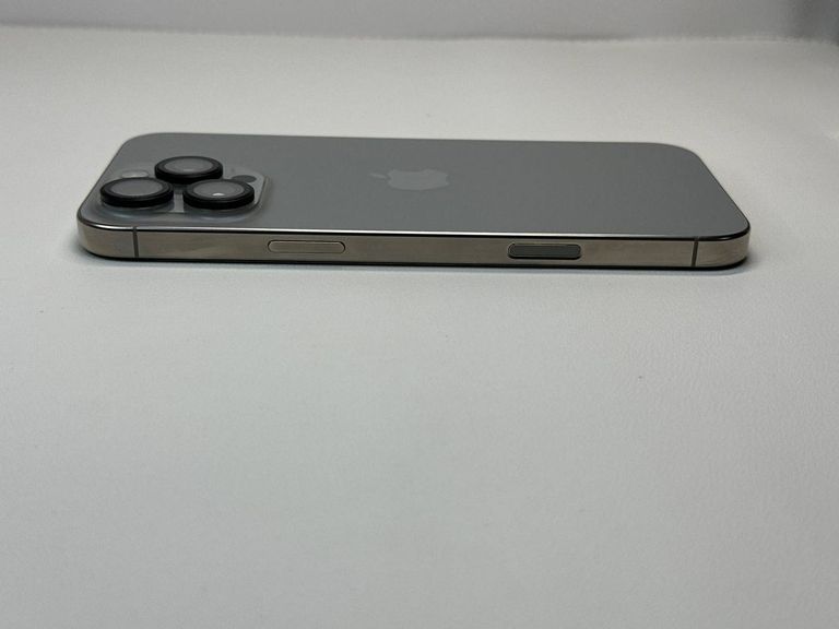 Apple iphone 16 pro max 256gb Код:01-200782626. Изображение 13