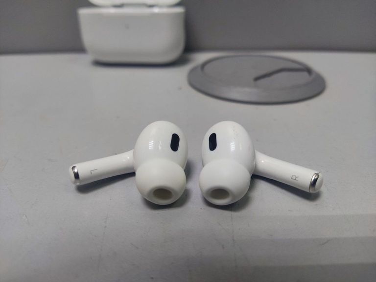 Apple airpods pro 2nd generation with magsafe charging case usb-c Код:01-200788732. Зображення 5