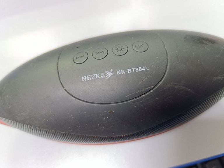 Дешиво Neeka nk-bt804l с ломбарда