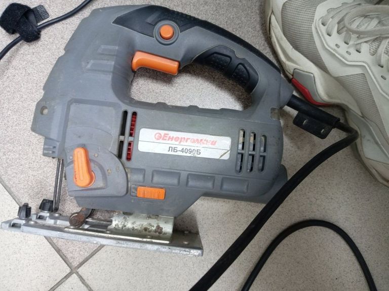 Дешево Энергомаш ЛБ-4090Б з ломбарду