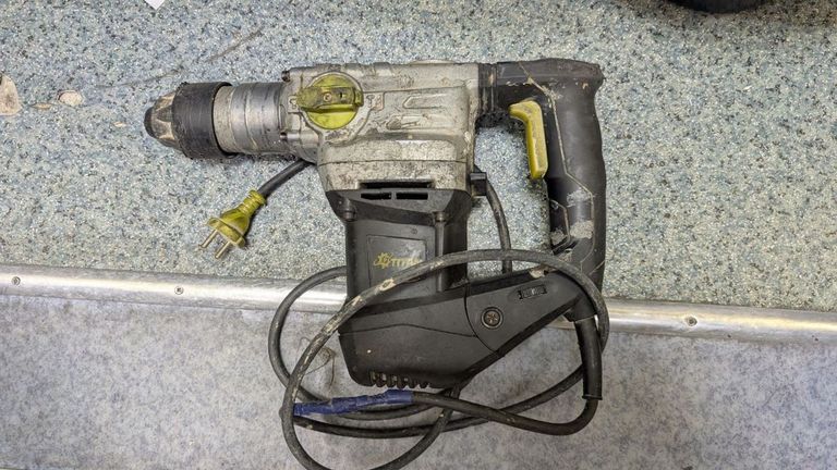 Оголошення Titan bp3215 Б/У