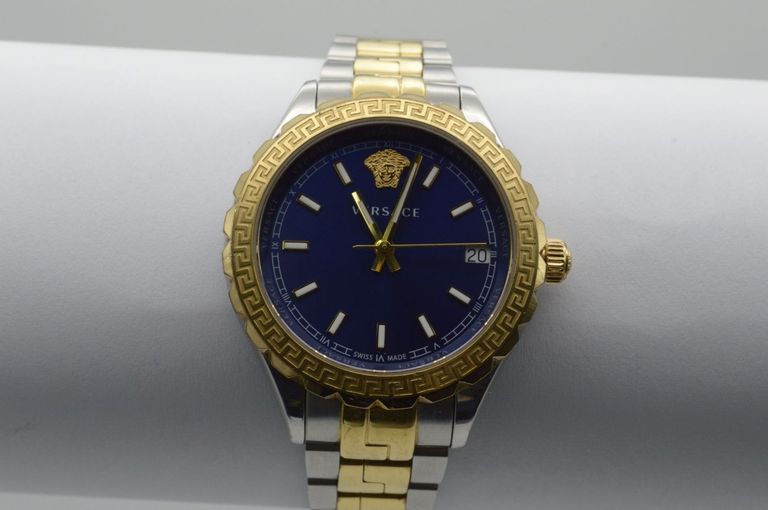 Оголошення Versace v12 Б/У