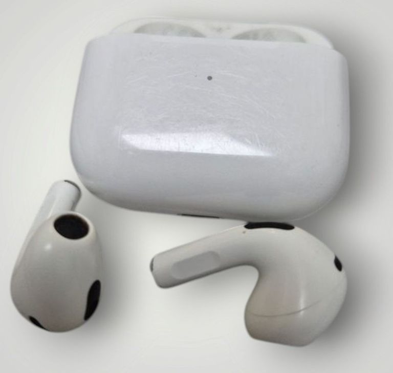 Купити Apple airpods 3rd generation Б/У