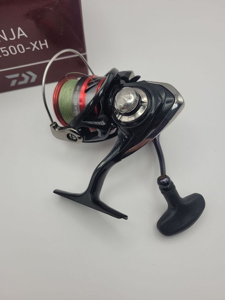 Дешиво Daiwa Ninja LT 2500-XH (10219-256) с ломбарда