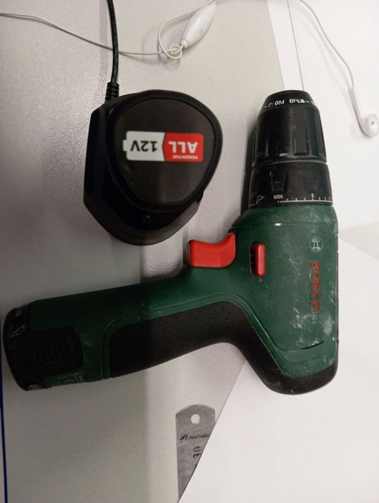 Оголошення Bosch easydrill 1200 Б/У