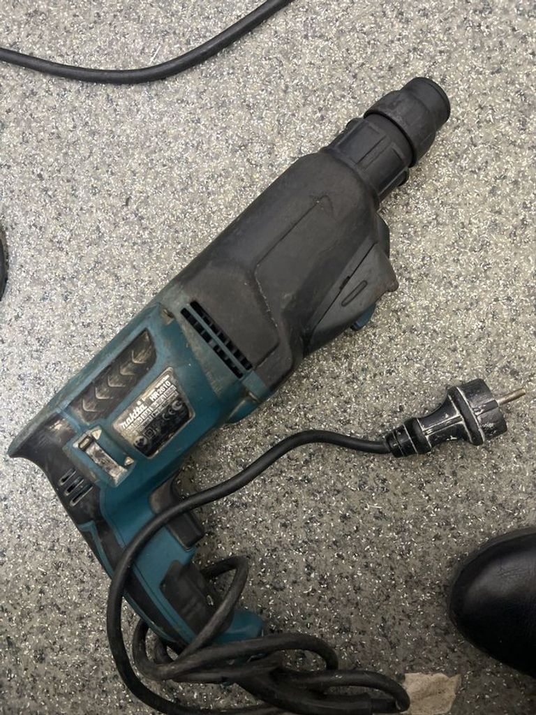 Объявление Makita HR2610 Б/У