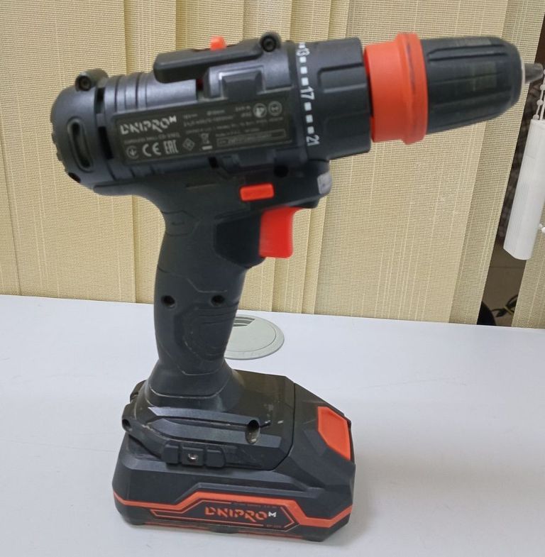 Купити Dnipro-M cd-218q 1акб 2ah зп Б/У