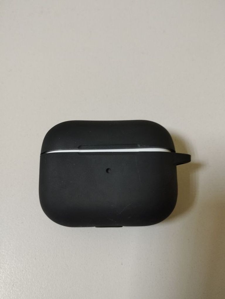 Купити Apple airpods pro 2nd generation with magsafe charging case usb-c Б/У