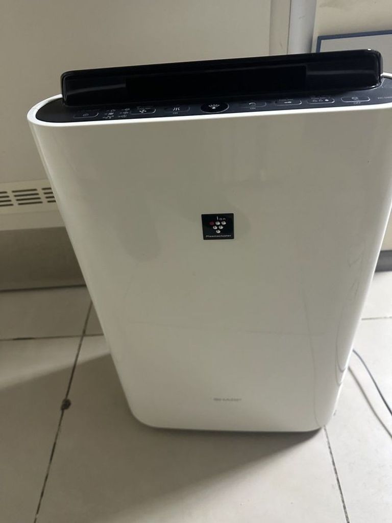 Купити Sharp KC-D40EUW Б/У