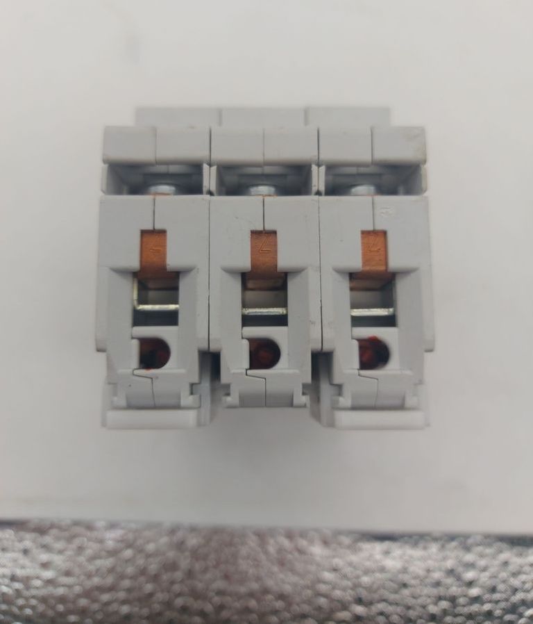 Купити Eti ETIMAT 6 3p B 50А 6 kA (2115521) Б/У