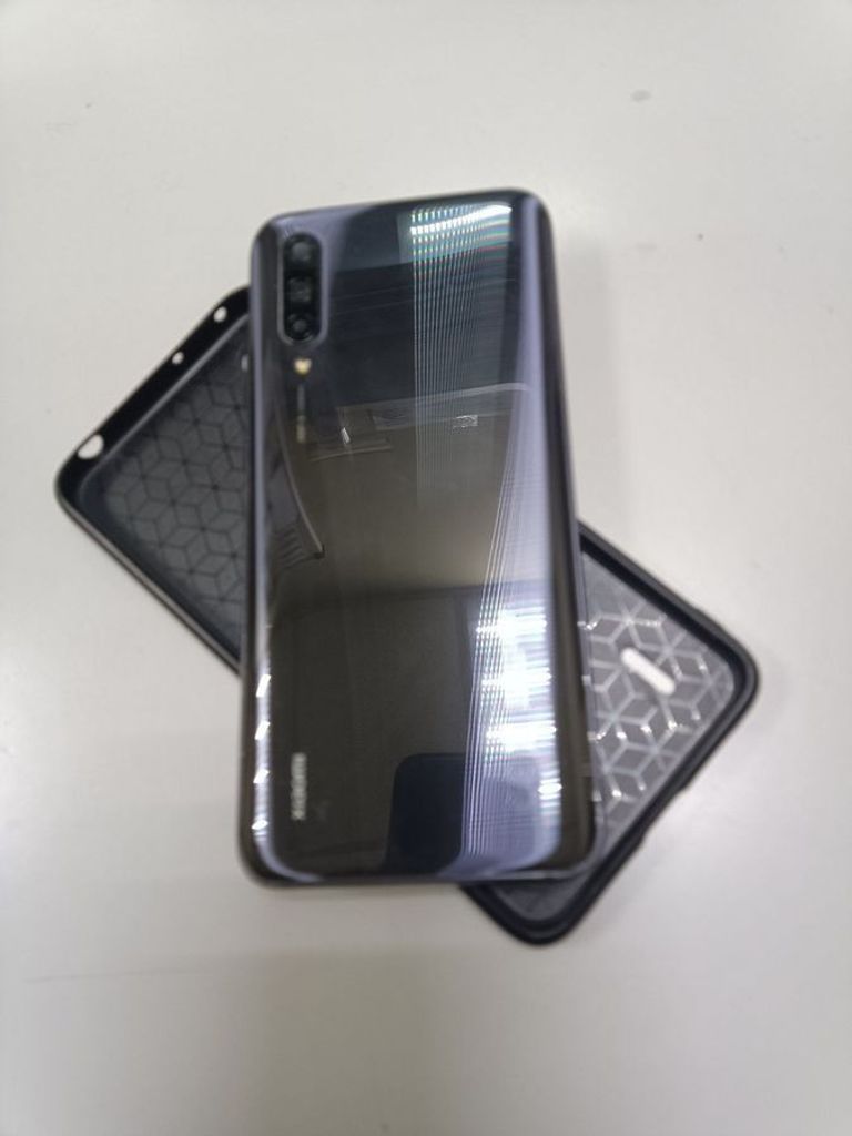 Объявление Xiaomi Mi 9 Lite 6/64GB Blue Б/У