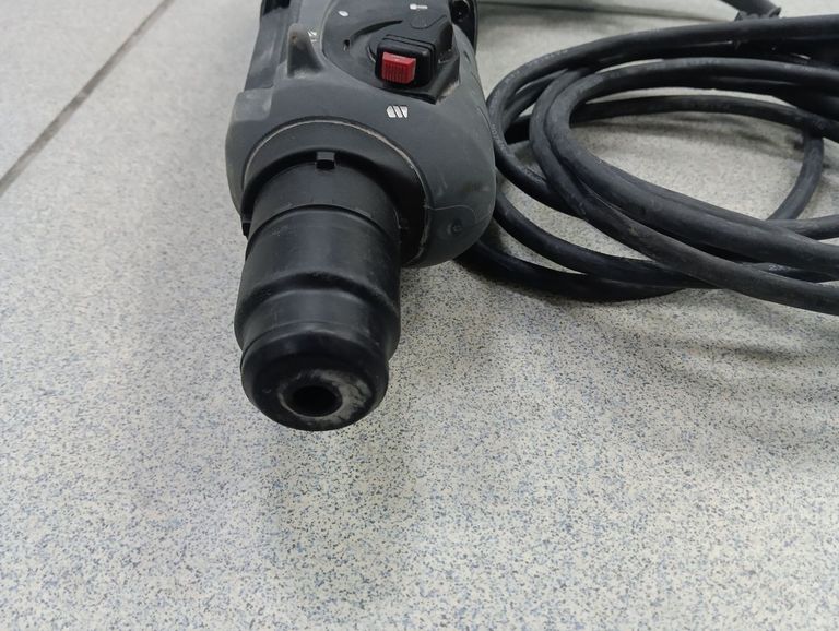 Makita HR2470 Код:01-200877992. Изображение 6