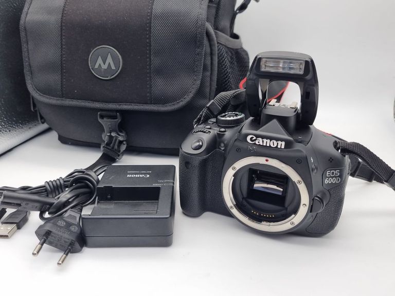 Купити Canon EOS 600D body Б/У