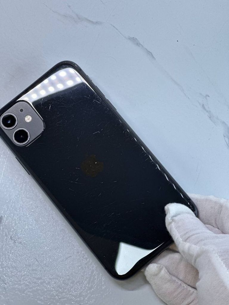 Apple iphone 11 64gb Код:01-200900734. Зображення 10