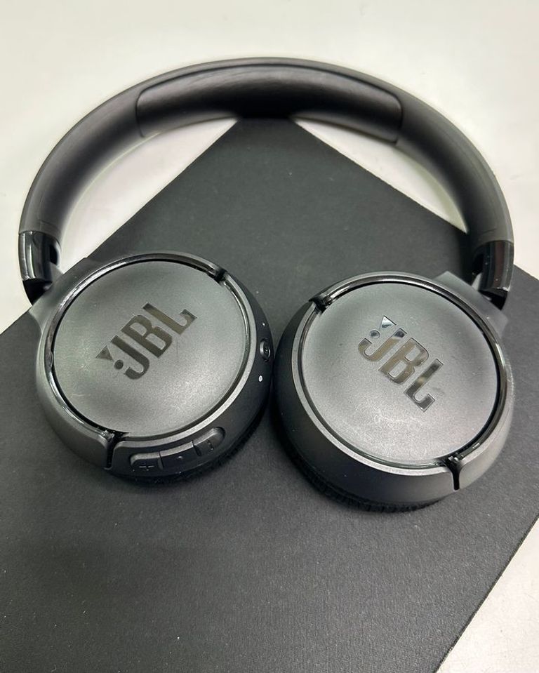 Купити Jbl tune 520bt Б/У