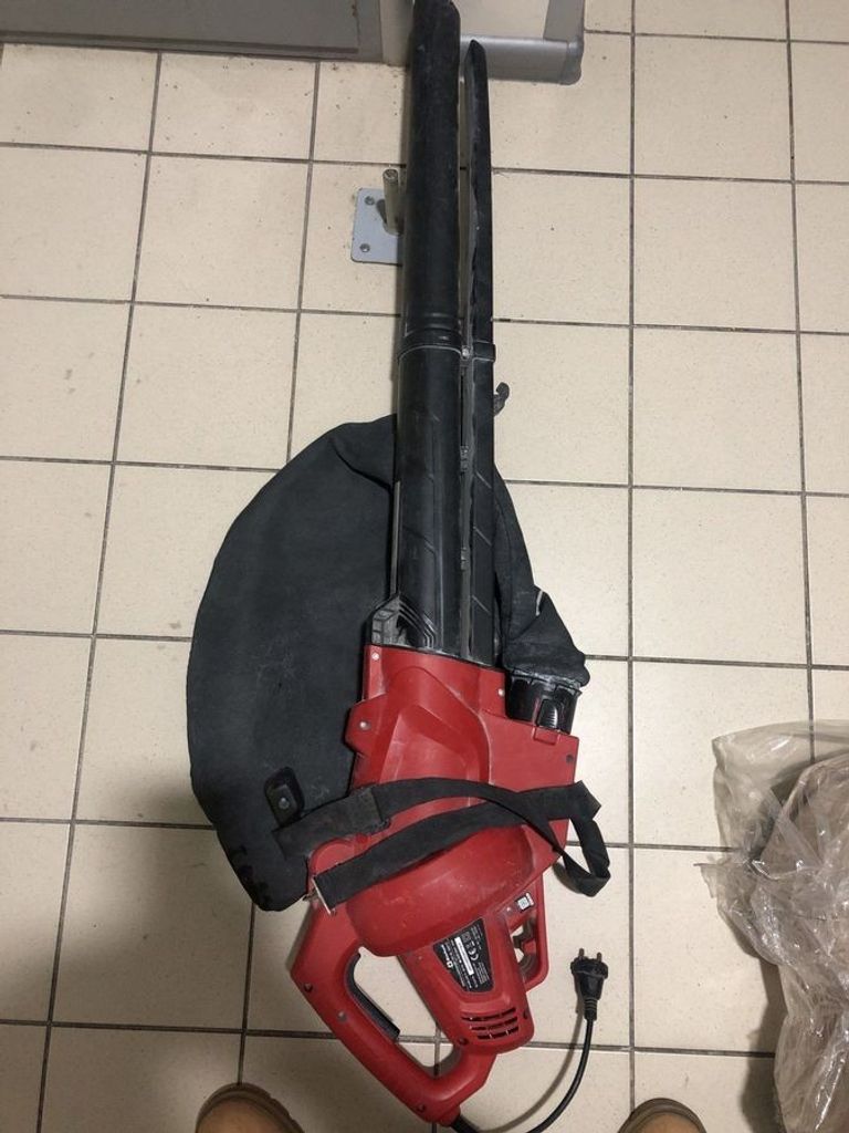 Дешево Einhell gc-el 3024 e з ломбарду