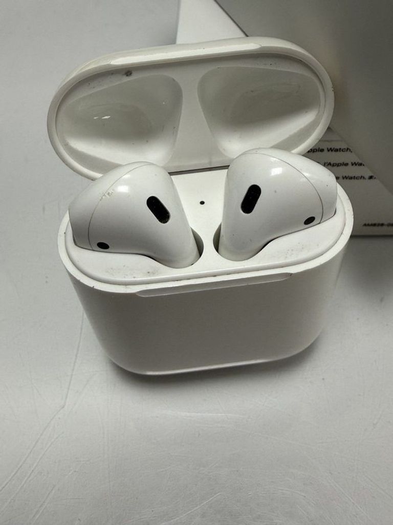 Оголошення Apple airpods 2nd generation a1602, a2031, a2032 Б/У