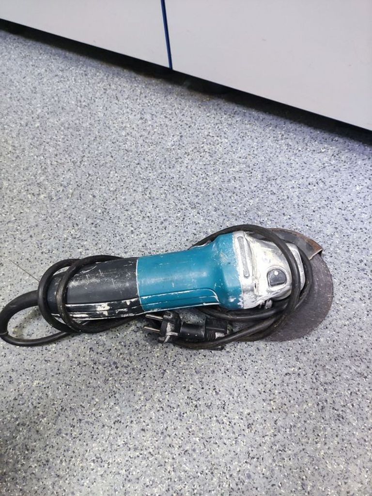 Дешево Makita GA5030 з ломбарду