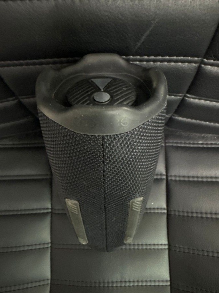 Дешево JBL Charge 6 Black з ломбарду