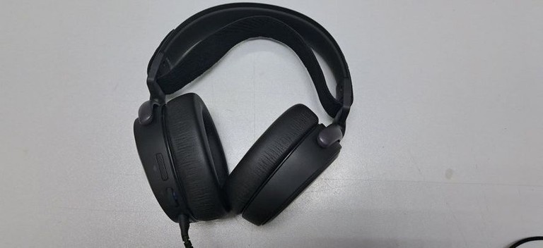 Оголошення Steelseries arctis prime Б/У
