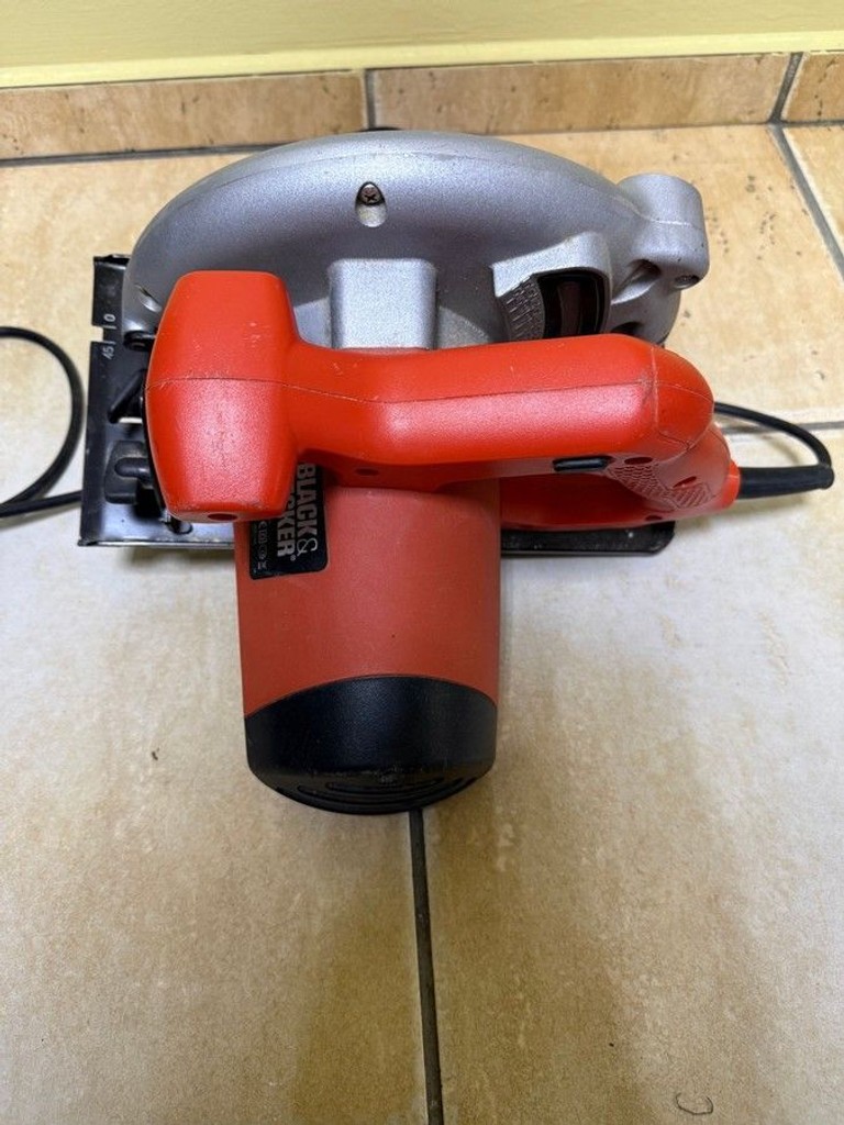 Оголошення Black&Decker cd 601 Б/У