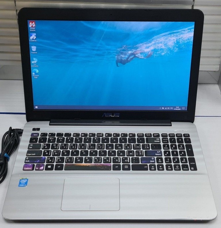 Купити Asus 15/core i3 4005u ddr3/4gb ddr3/hdd 500 gb/ssd *відсутній/*інтегрована Б/У