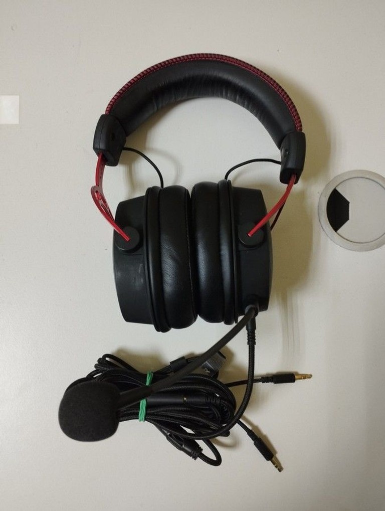 Оголошення Hyperx cloud alpha Б/У