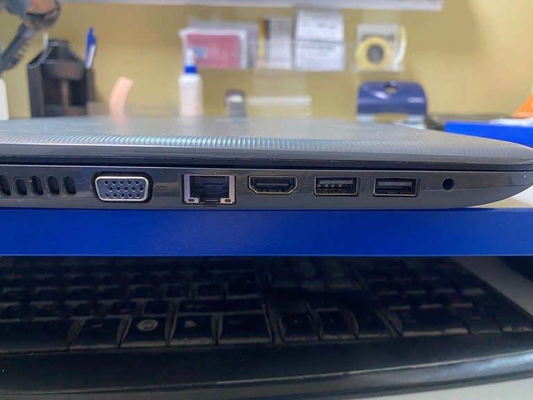 Hp 15/pentium n3710 ddr3/4gb ddr3/hdd 500 gb/ssd *відсутній/*інтегрована Код:01-200978830. Изображение 9