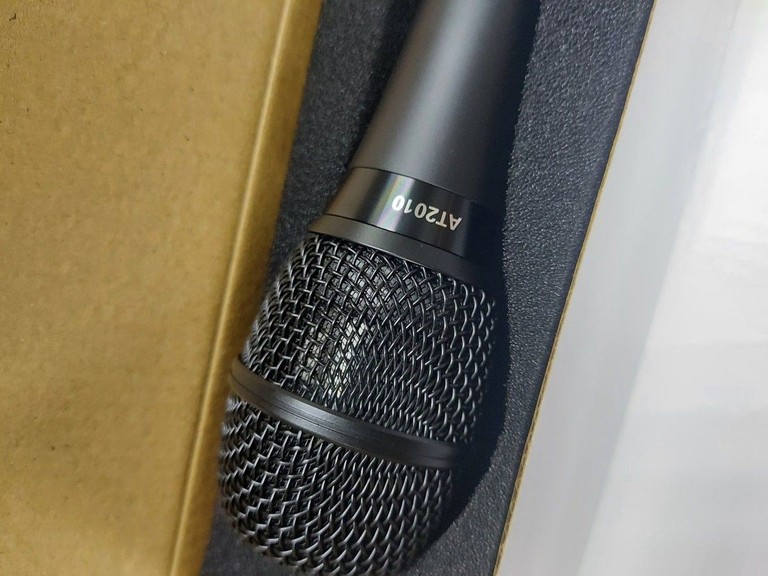 Дешиво Audio-technica AT2010 с ломбарда