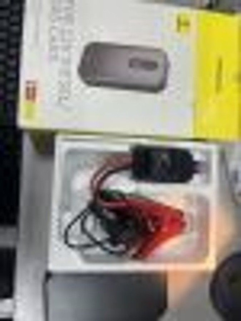 Дешево Baseus super energy pro car jump starter з ломбарду
