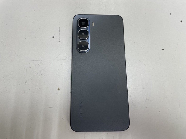 Купити Infinix hot 60i 4/128gb Б/У