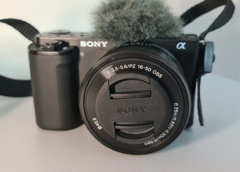 Оголошення Sony zv-e10 kit Б/У