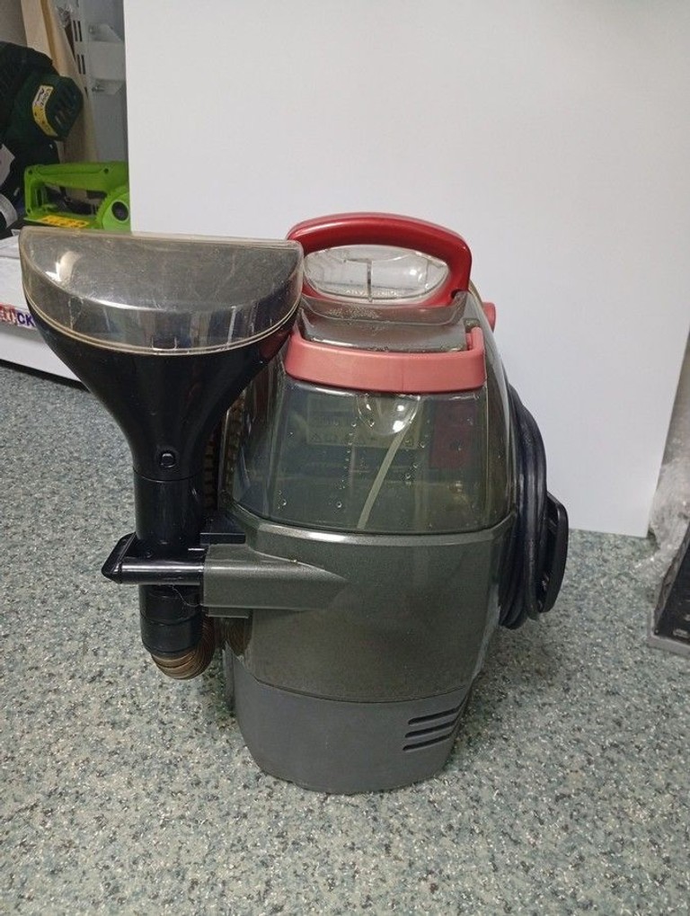 Дешево Bissell SpotClean Pro 1558N з ломбарду