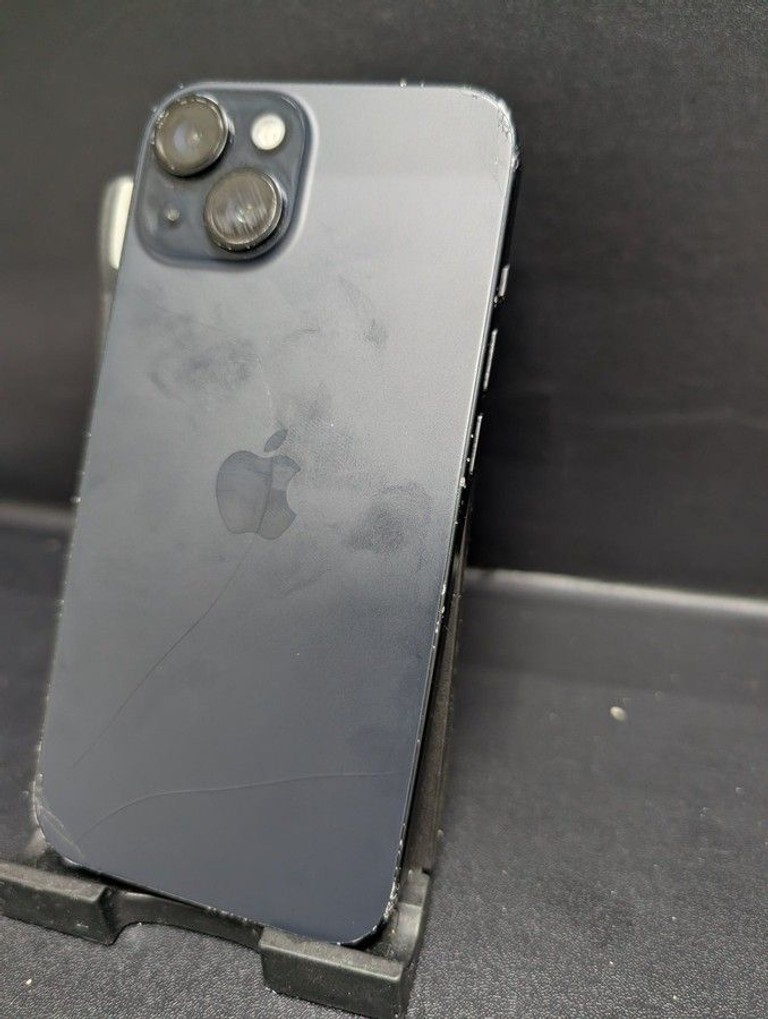 Дешево Apple iphone 15 128gb esim з ломбарду