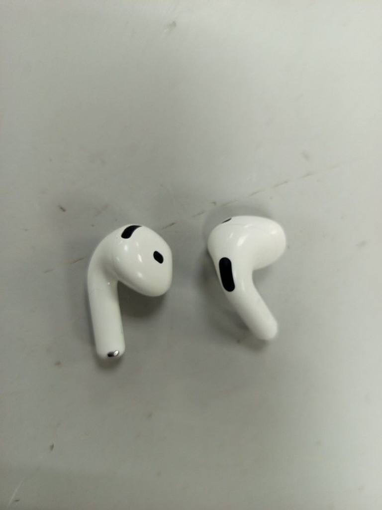 Дешиво Apple airpods 4 with active noise cancellation с ломбарда