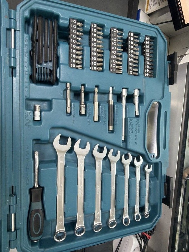 Оголошення Makita E-06616 Б/У