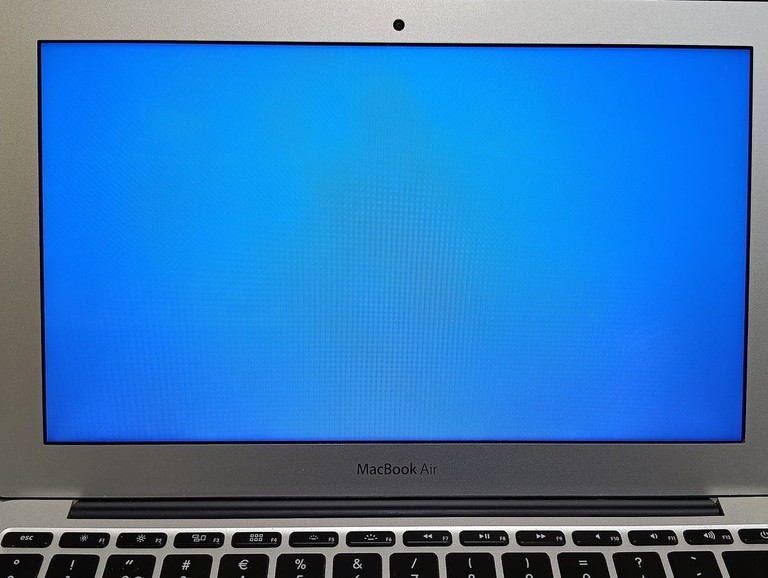 Дешево Apple macbook air 2013 a1465 11.6" core-i5 1,3ghz/ram4gb/ssd128gb/intel hd graphics 5000 з ломбарду