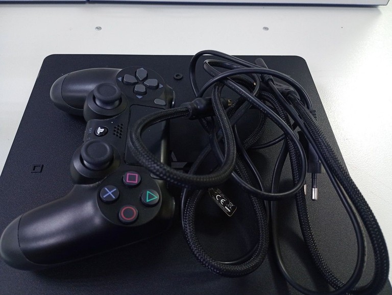  Sony PlayStation 4 Slim 1TB Black Код:01-201054440. Зображення 9