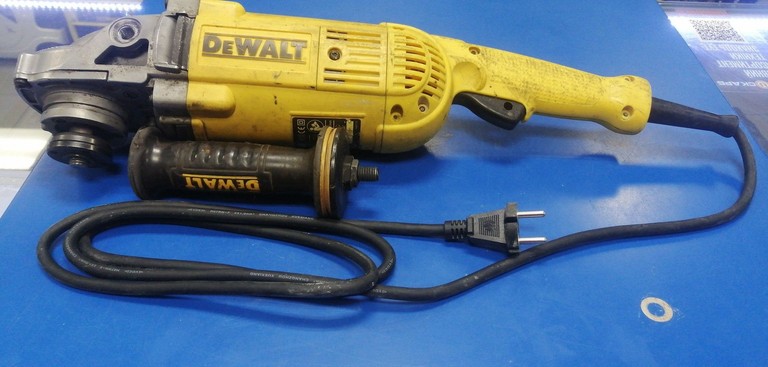 Купити Dewalt DWE492 Б/У