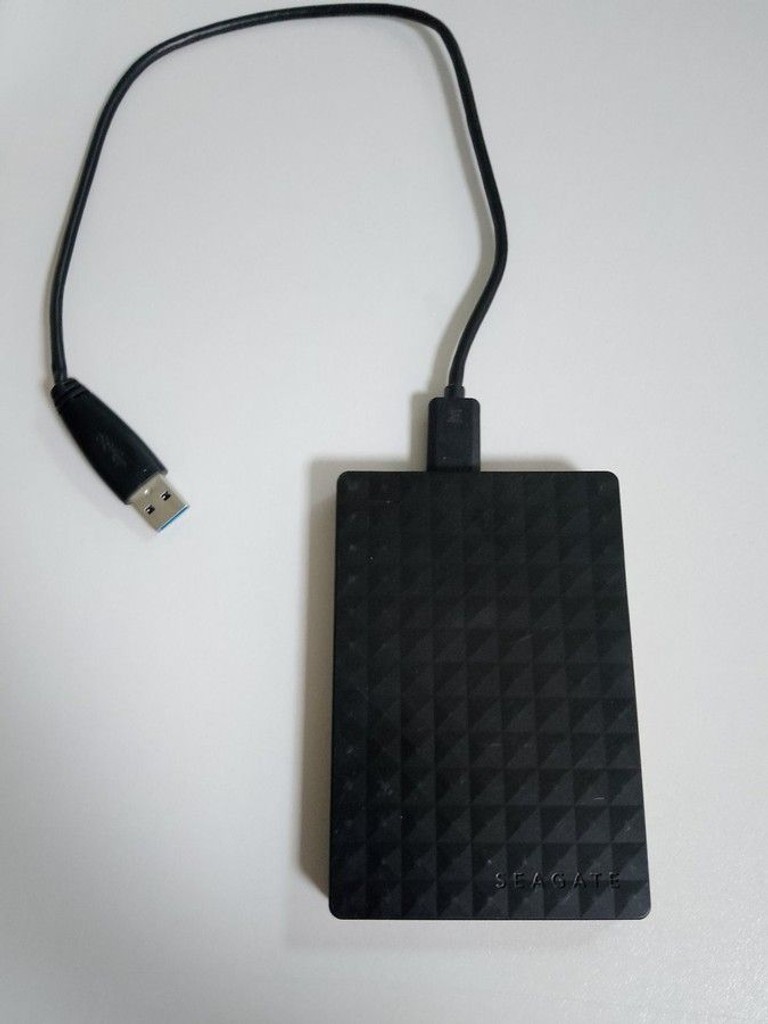 Дешево Seagate Expansion+ Portable 1 TB (STEF1000401) з ломбарду