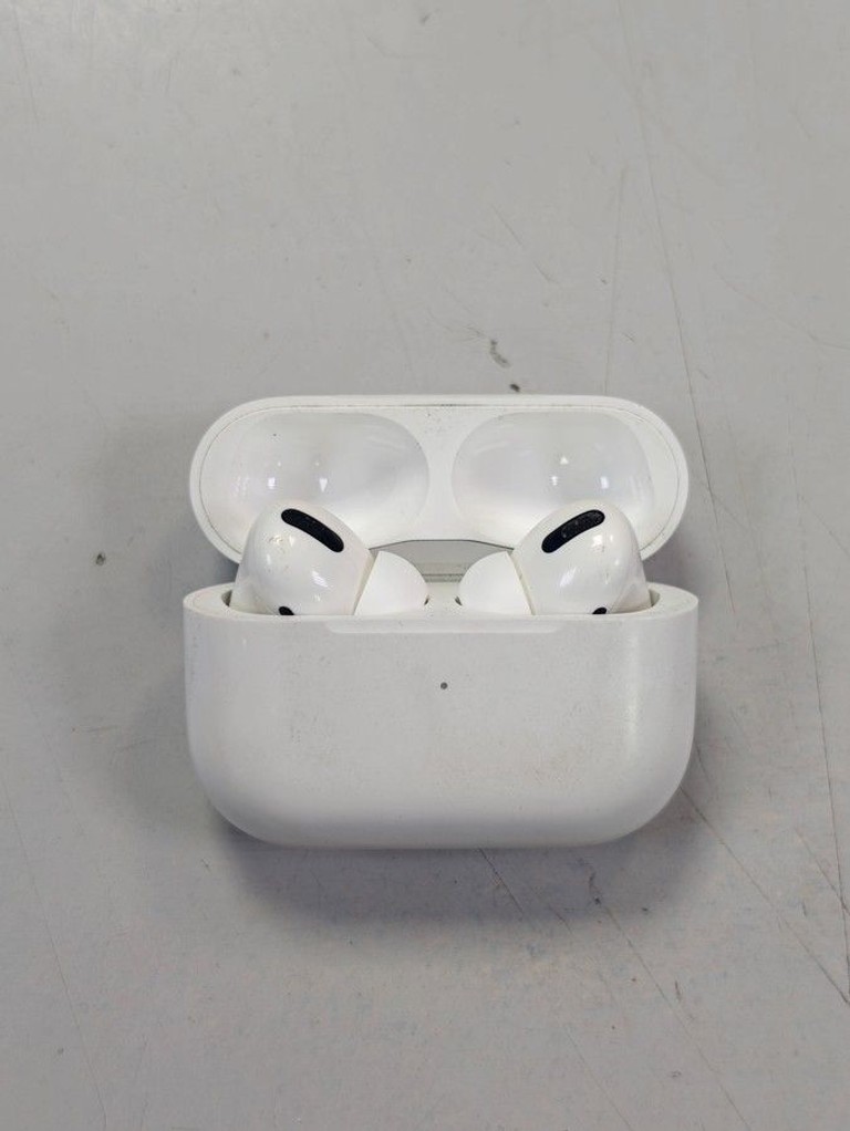 Купить Apple AirPods Pro (MWP22) Б/У